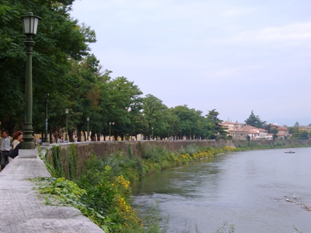 Verona3 Adige448.jpg
